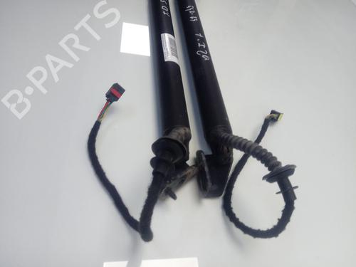 Tailgate lift support KIA SPORTAGE IV (QL, QLE) 1.7 CRDi | BP14133290C138