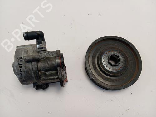 Used Vacuum pump Vacuum pump RENAULT MEGANE II Coupé-Cabriolet (EM0/1_) [2003-2010] 33977889 33977889
