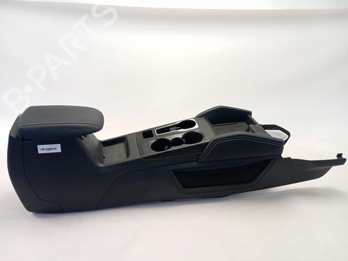 Used Armrest / Center console Armrest / Center console FORD KUGA III (DFK) 2.5 Duratec Plug-in-Hybrid (152 hp) 35979644 35979644