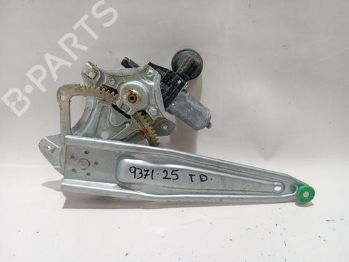 Rudehejsemekanisme Højre bagtil TOYOTA YARIS (_P13_) 1.5 Hybrid (NHP130_, NHP130) (101 hp) 30699679