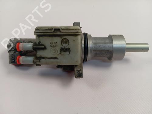 Used Brake master cylinder Brake master cylinder 37489425 37489425