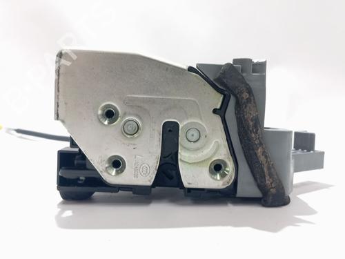 rear-left-lock-kia-carens-iv-2013-35953304 main image