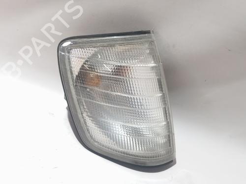 Used Right front indicator Right front indicator MERCEDES-BENZ 124 Saloon (W124) 200 D (124.120) (75 hp) 40105215 40105215