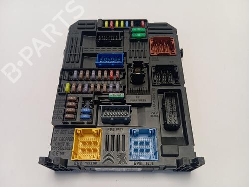Used Fuse box PEUGEOT 3008 II SUV (MC_, MR_, MJ_, M4_) 1.2 THP/ PureTech 130 (MRHNSM, MRHNSU, MRHNSJ, MRHNYW,... (131 hp) 29306257