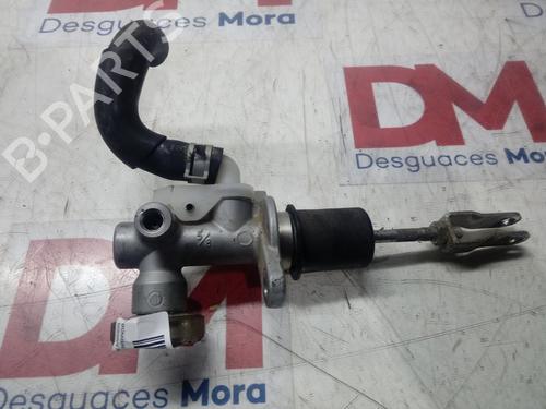 Used Clutch slave cylinder NISSAN NT400 CABSTAR (F24M) [2009-2025]  14133141