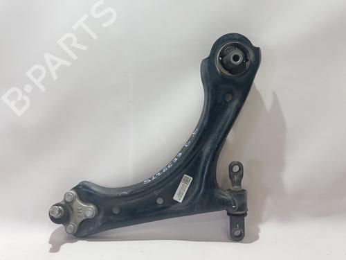 Used Right front suspension arm Right front suspension arm 37683258 37683258