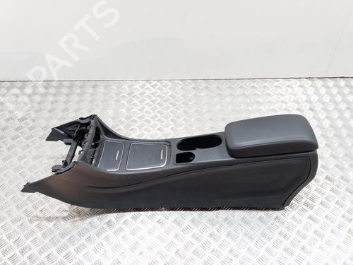 Armrest / Center console MERCEDES-BENZ GLA-CLASS (X156) GLA 180 (156.942) | BP22565604I20 