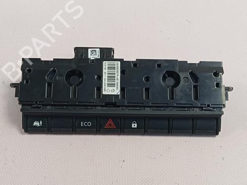 Używane Przełącznik świateł awaryjnych NISSAN INTERSTAR Van (X62B) [2021-2026]  31323454