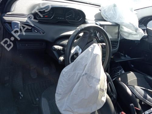 Left front door PEUGEOT 208 I (CA_, CC_) | BP19153990C2