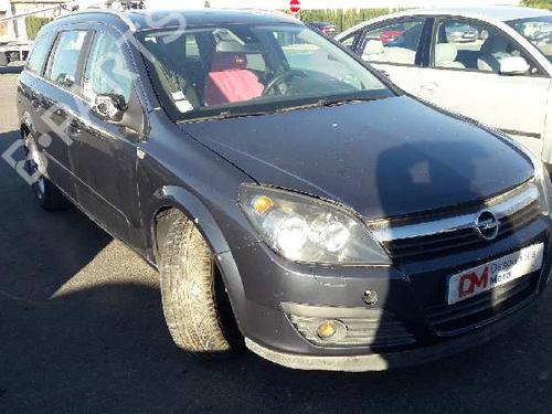 Right front fog light OPEL ASTRA H Estate (A04) 1.9 CDTI (L35) | BP12838864C31 