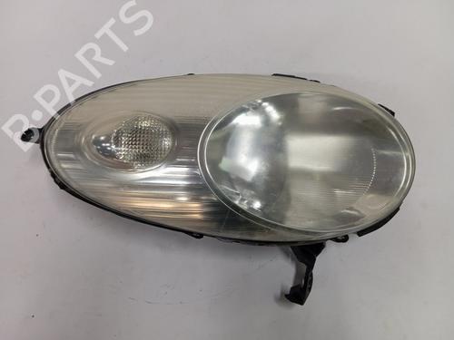 Used Right headlight NISSAN MICRA III (K12) [2002-2010]  21686768