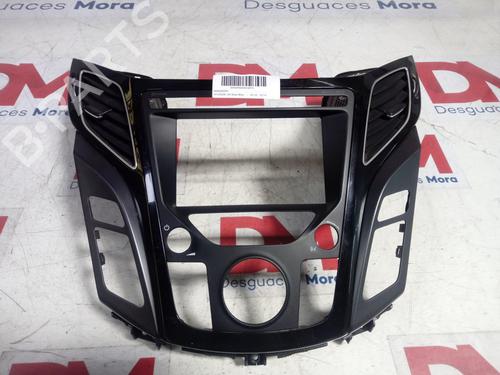 Used Air vent HYUNDAI i40 I (VF) 1.7 CRDi (116 hp) 14132107