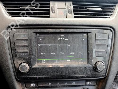 Used Radio SKODA OCTAVIA III Combi (5E5, 5E6) 1.6 TDI (115 hp) 16906351
