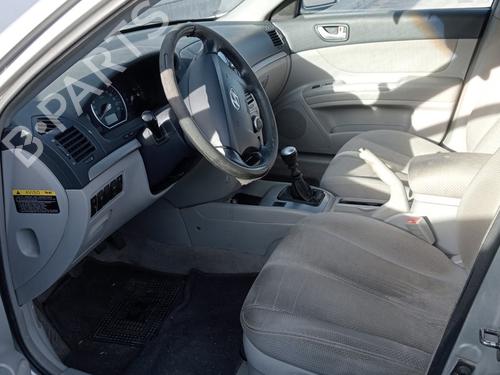 Right headlight HYUNDAI SONATA V (NF) 2.0 CRDi | BP23565259C29