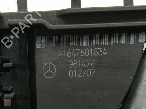 Front right exterior door handle MERCEDES-BENZ M-CLASS (W164) ML 320 CDI 4-matic (164.122) | BP28470980C129