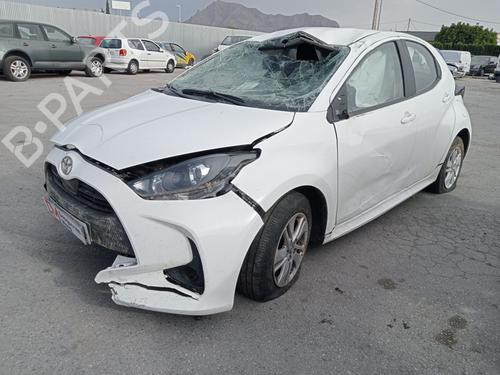 Brugte TOYOTA YARIS (_P21_, _PA1_, _PH1_) 1.5 Hybrid (MXPH10, MXPH11) 4786971