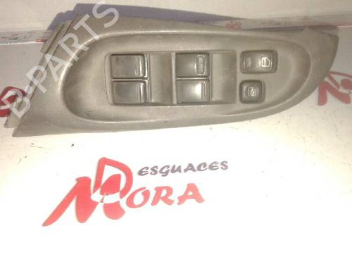 Used Left front window switch NISSAN PRIMERA (P11) 1.6 16V (106 hp) 12832955