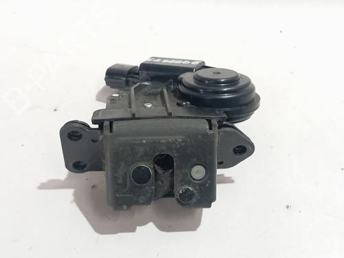 Cerradura de porton trasero Cerradura de porton trasero TOYOTA VERSO (_R2_) 2.0 D-4D (AUR20_, AUR20R) (126 hp) 35782719 35782719
