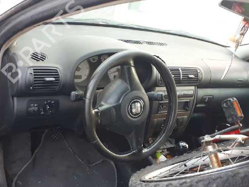 Step SEAT LEON (1M1) | BP30372164C149