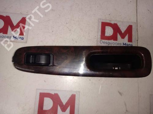 Used Right front window switch HONDA ACCORD V Coupe (CD) [1993-1998]  30370628