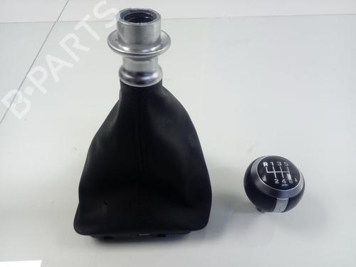 Used Shift knob HYUNDAI TUCSON (TL, TLE) 1.7 CRDi (141 hp) 17003363