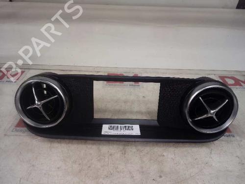 Used Air vent MERCEDES-BENZ SLK (R172) 200 (172.448) (184 hp) 16580228
