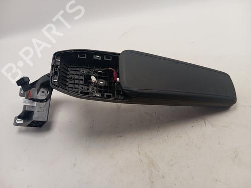 Armrest / Center console BMW 2 Active Tourer (U06) 218d BP26012388I20
