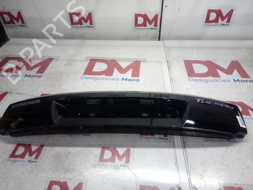 Used Tailgate handle HYUNDAI TUCSON (TL, TLE) 1.7 CRDi (116 hp) 12673994