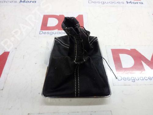 Used Shift knob Shift knob OPEL ASTRA H GTC (A04) 1.6 (L08) (105 hp) 17003275 17003275