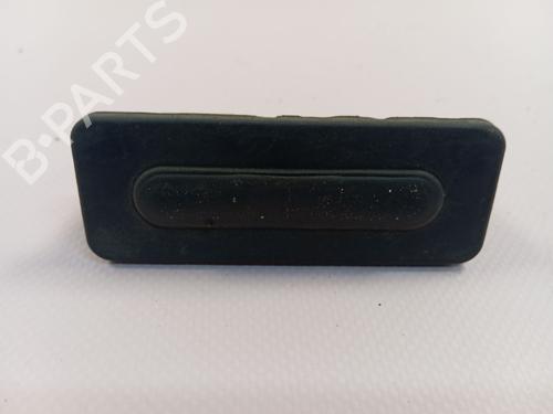 Used Tailgate handle PEUGEOT 3008 II SUV (MC_, MR_, MJ_, M4_) [2016-2025]  26588766