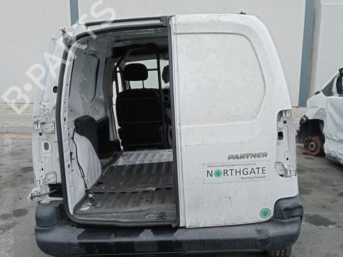 Fuse box PEUGEOT PARTNER Box Body/MPV | BP19694172E1