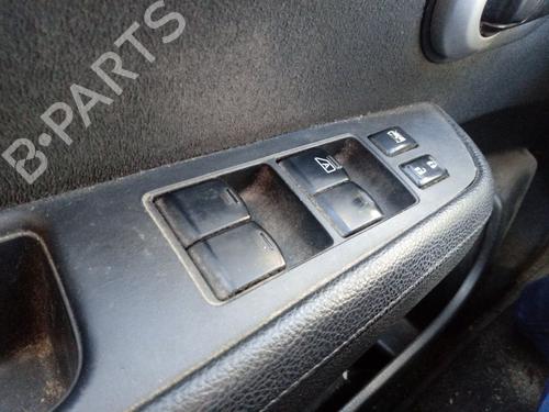 Used Left front window switch NISSAN TIIDA Hatchback (C11) 1.5 dCi (106 hp) 12890296