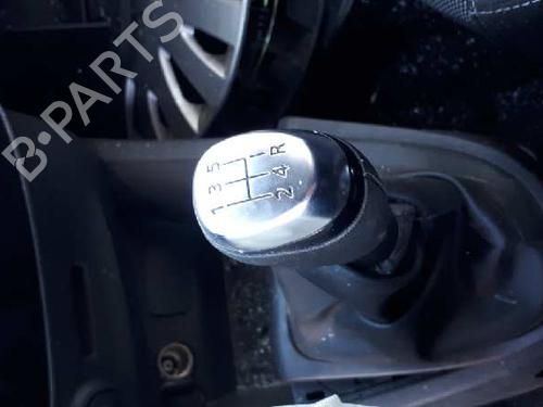 Used Gear lever RENAULT CLIO IV (BH_) [2012-2021]  12651544