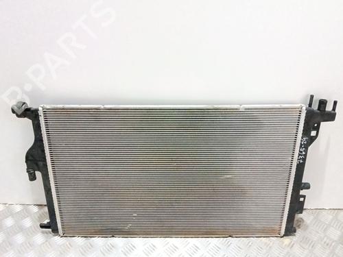 Used Water radiator DACIA DUSTER (HM_) [2017-2026]  32023052