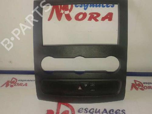 Used Warning switch MERCEDES-BENZ SPRINTER 3-t Van (B906) [2006-2018]  16907417