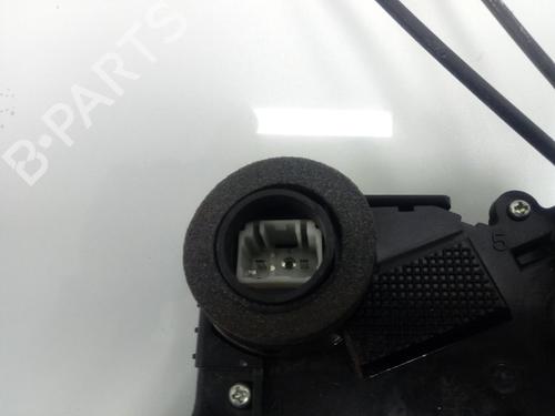 Venstre foran lås TOYOTA YARIS (_P9_) 1.4 D-4D (NLP90_, NLP90R) | BP17028051C98 