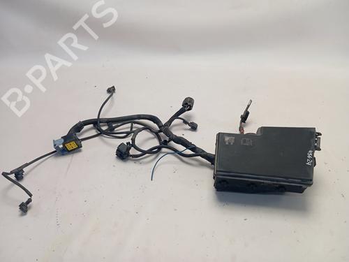 Used Fuse box VOLVO V50 (545) 2.0 D (136 hp) 28000496