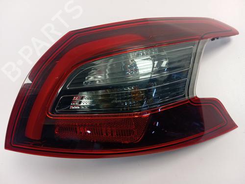 Used Right taillight Right taillight PEUGEOT 308 II (LB_, LP_, LW_, LH_, L3_) 1.5 BlueHDi 130 (131 hp) 35738402 35738402