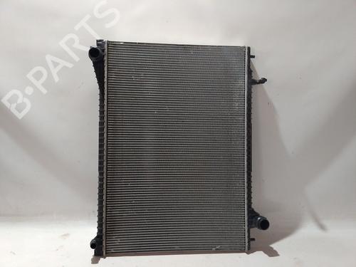 Used Water radiator Water radiator LAND ROVER RANGE ROVER VELAR (L560) 3.0 D300 SDV6 4x4 (300 hp) 40105135 40105135