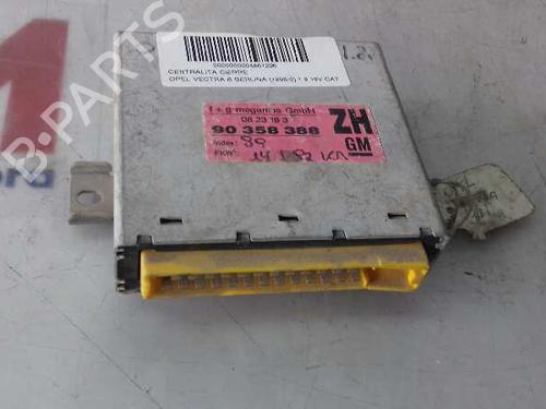 Used Comfort control module OPEL VECTRA B (J96) 1.8 i 16V (F19) (115 hp) 12648733
