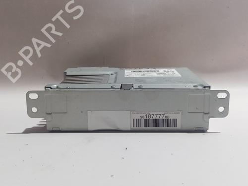 auto-radio-peugeot-expert-van-v_-2016-38291369 main image