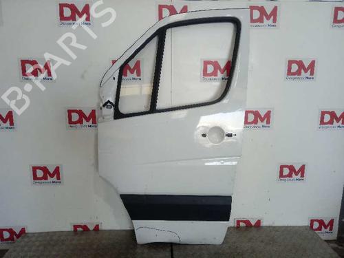 Used Left front door MERCEDES-BENZ SPRINTER 3-t Van (B906) 215 CDI (906.611, 906.613) (150 hp) 12660134