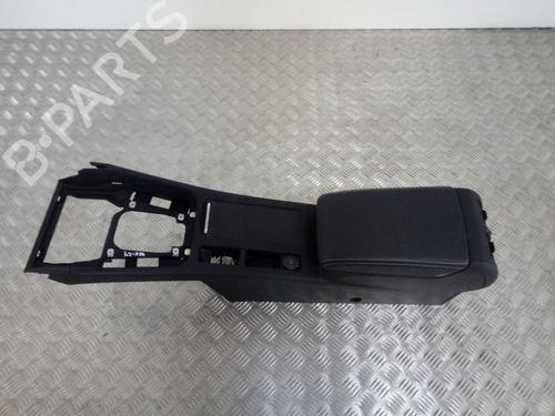 Used Armrest / Center console VW ARTEON (3H7, 3H8) [2017-2025]  17638211