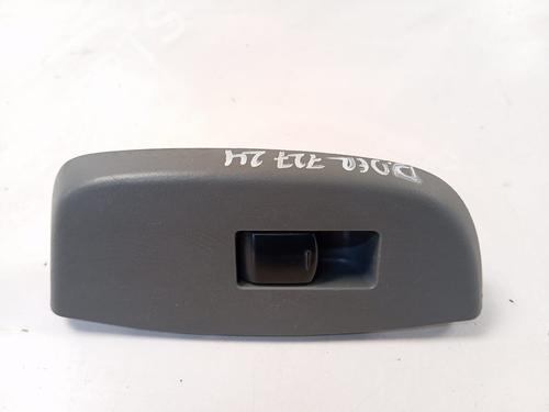 Used Right front window switch NISSAN NV200 / EVALIA Bus [2010-2025]  30374208