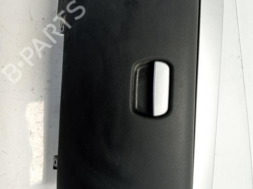 Used Glove box Glove box 16677518 16677518
