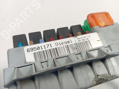 Fuse box IVECO DAILY V Van NaturalPower 35S14, 35C14, 40C14, 50C14, 65C14, 70C14 | BP40105004E1 - Image 3
