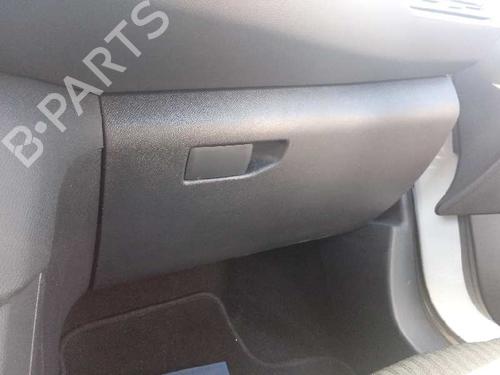 Hanskerom PEUGEOT 308 II (LB_, LP_, LW_, LH_, L3_) [2013-2021]  13217206