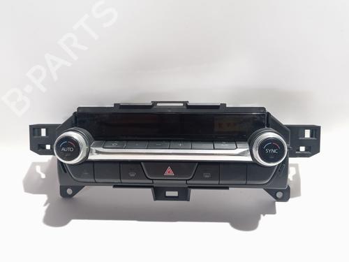 Used Climate control Climate control MAZDA 3 Hatchback (BP) SKYACTIV-X M Hybrid AWD (186 hp) 40006023 40006023