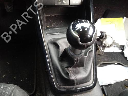 Used Gear lever KIA STONIC (YB) 1.2 CVVT (84 hp) 12672911