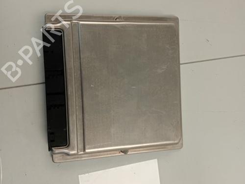 Used Engine control unit (ECU) MERCEDES-BENZ C-CLASS (W203) C 200 Kompressor (203.045) (163 hp) 13581533